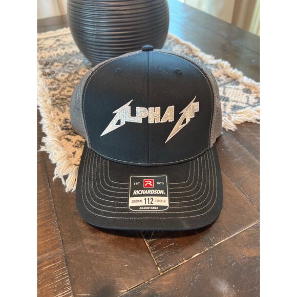 NWT Richardson Alpha trucker hat baseball hat adjustable - Picture 1 of 2